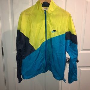 Vintage Nike Men’s windbreaker SizeM colorblocked